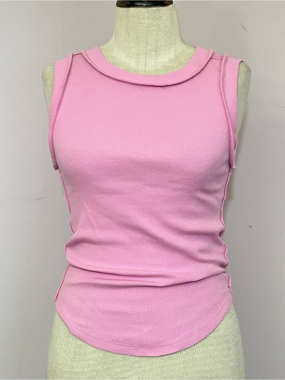 Double Zero Exposed Seam Pink Ribbed Tank Top Spicy Small